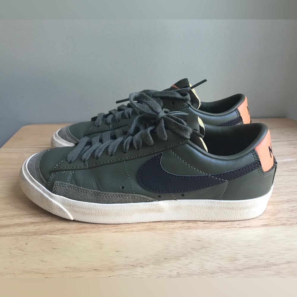 Nike Blazer Low 77 Womens Size: US 7